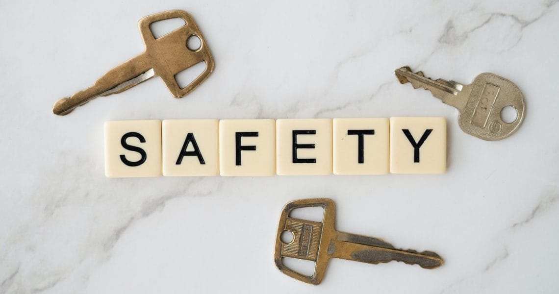 Wachtwoordbeheer beeld met sleutels en safety